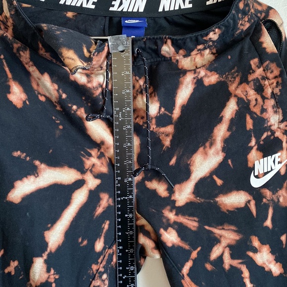 Bleached sweatpants - Picture 10 of 13